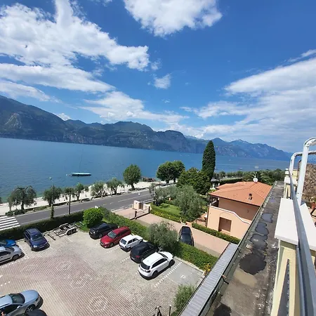 Penthouse Casa Alkea Masse View Brenzone sul Garda