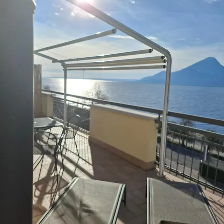 Penthouse Casa Alkea Pool Privat & Pear Бренцоне-суль-Гарда